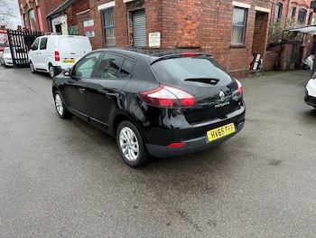 Used Renault Megane 2015 for sale - 76968296: Photo