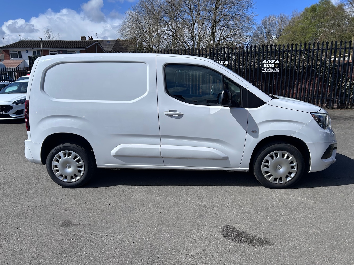 Used Nissan Juke 2023 for sale - 78223246: Photo 2