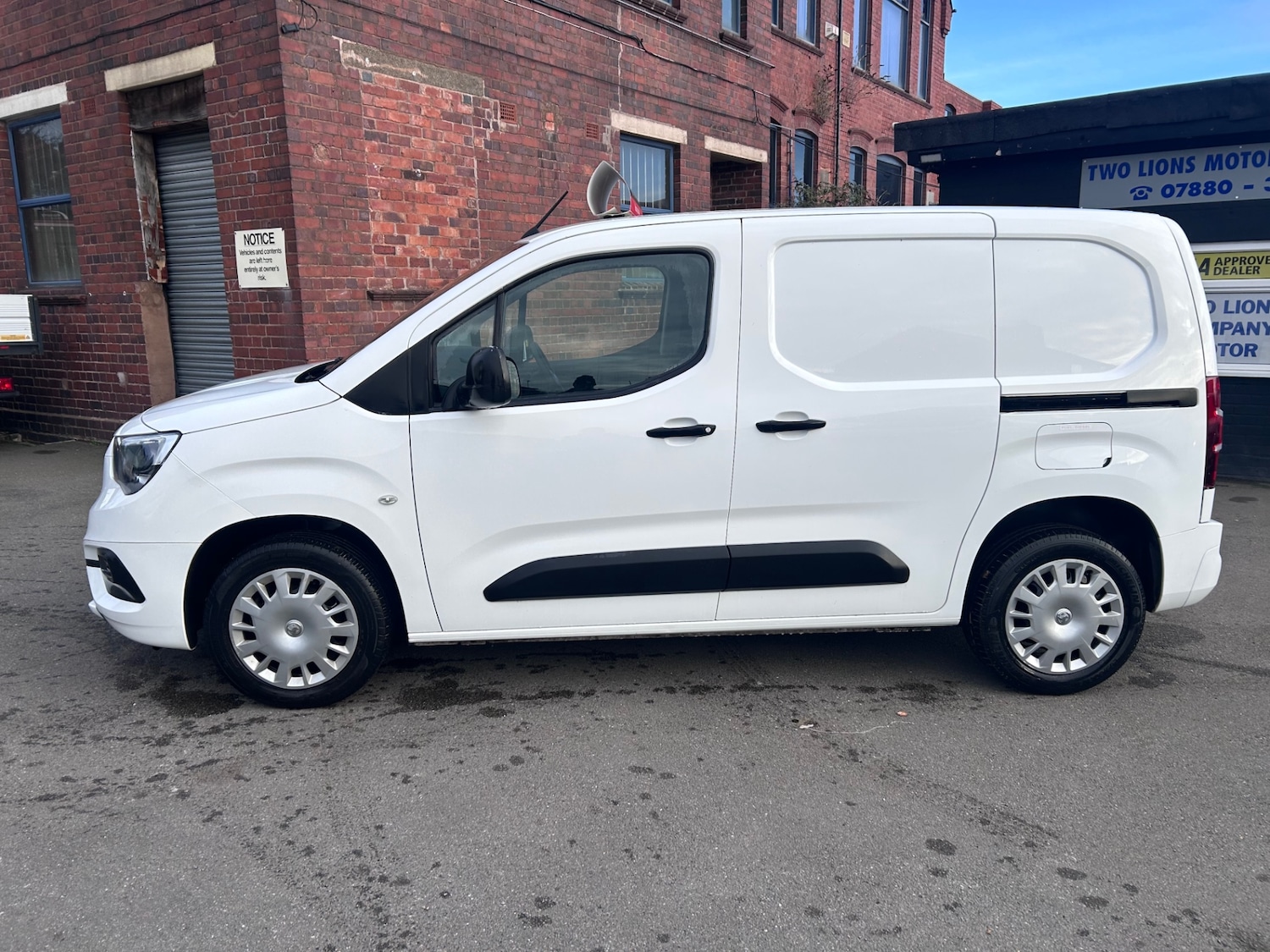 Used Vauxhall Combo 2020 for sale - 76707196: Photo 6