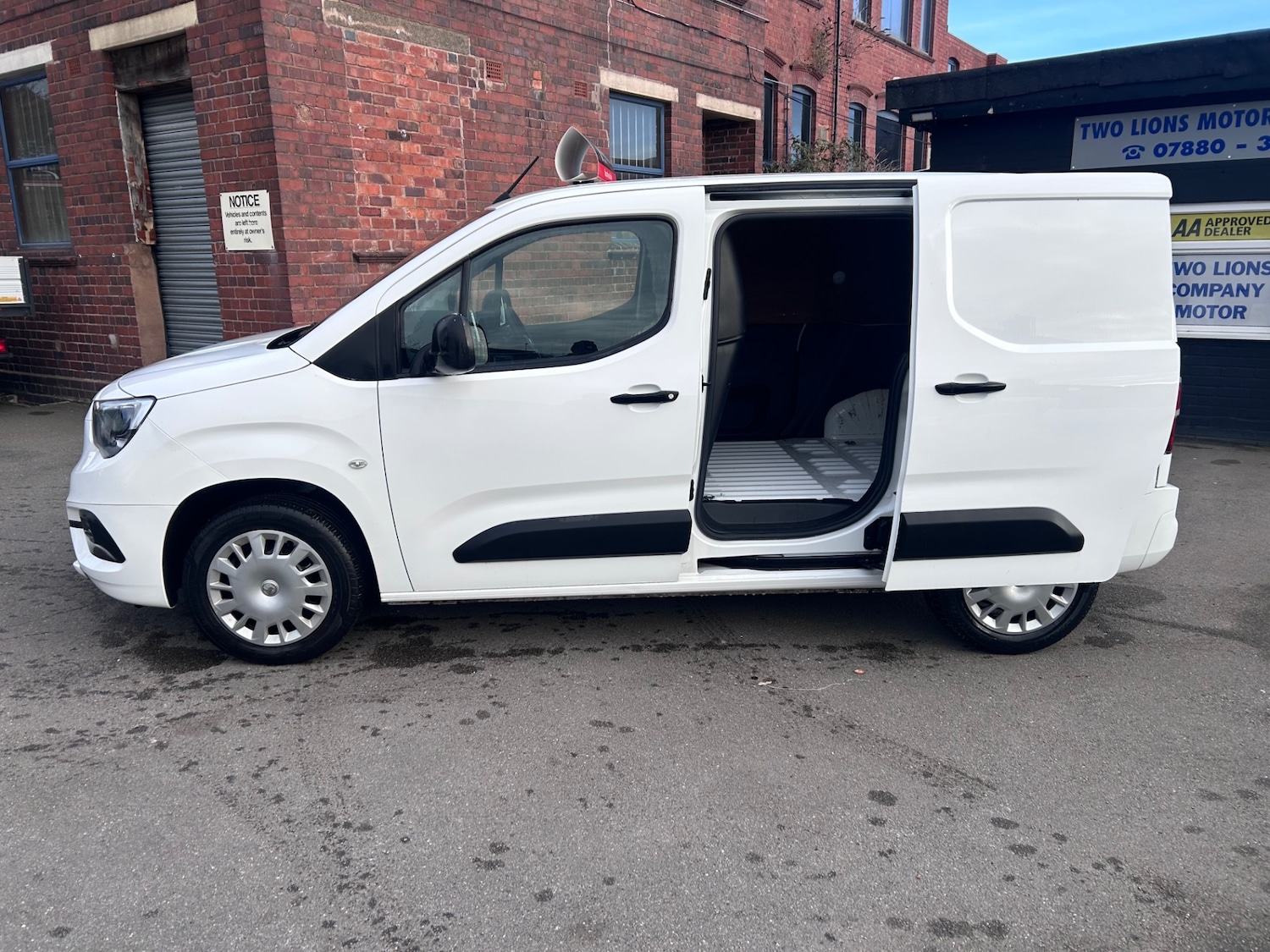 Used Vauxhall Combo 2020 for sale - 76707196: Photo 7