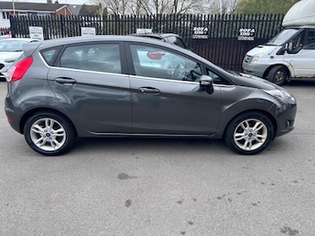 Used Ford Fiesta 2016 for sale - 78282228: Photo