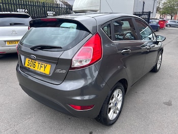 Used Ford Fiesta 2016 for sale - 78282228: Photo