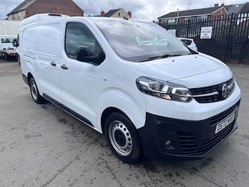 Vauxhall Vivaro feature image