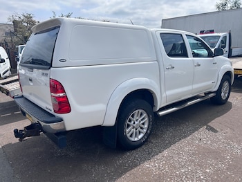 Used Toyota Hilux 2014 for sale - 75610855: Photo