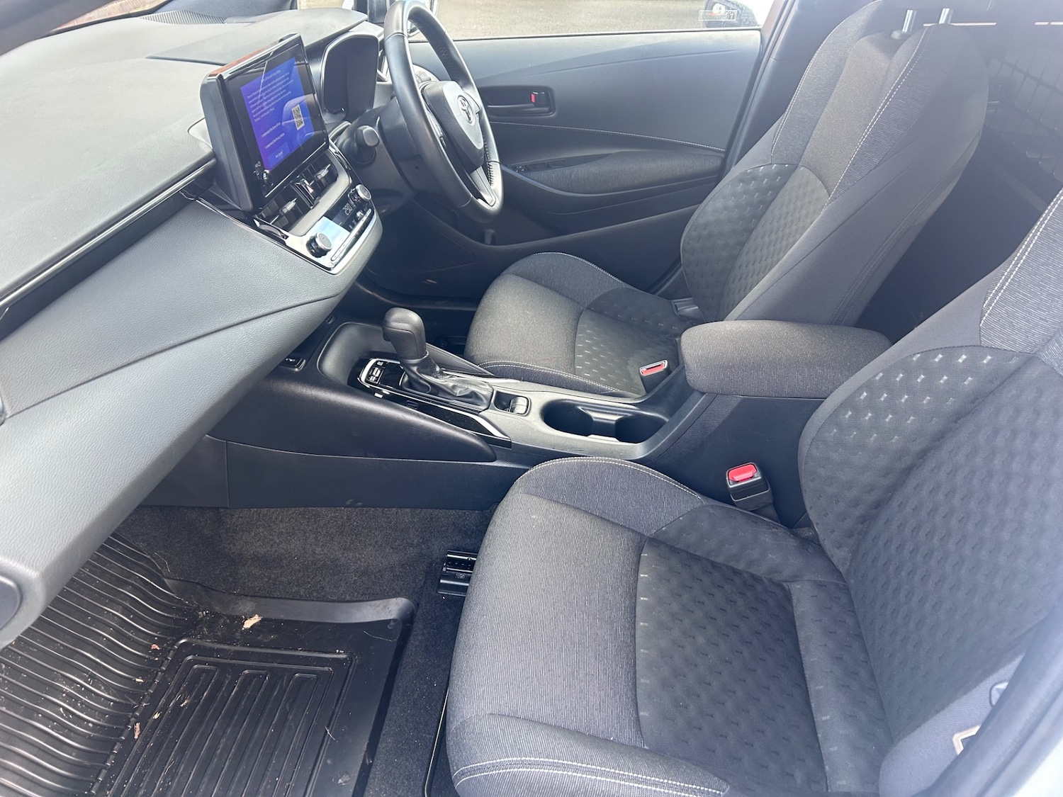 Used Toyota Corolla 2023 for sale - 77234120: Photo 8