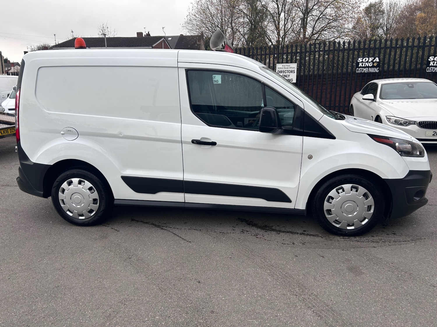 Used Ford Transit Connect 2018 for sale - 76490632: Photo 2