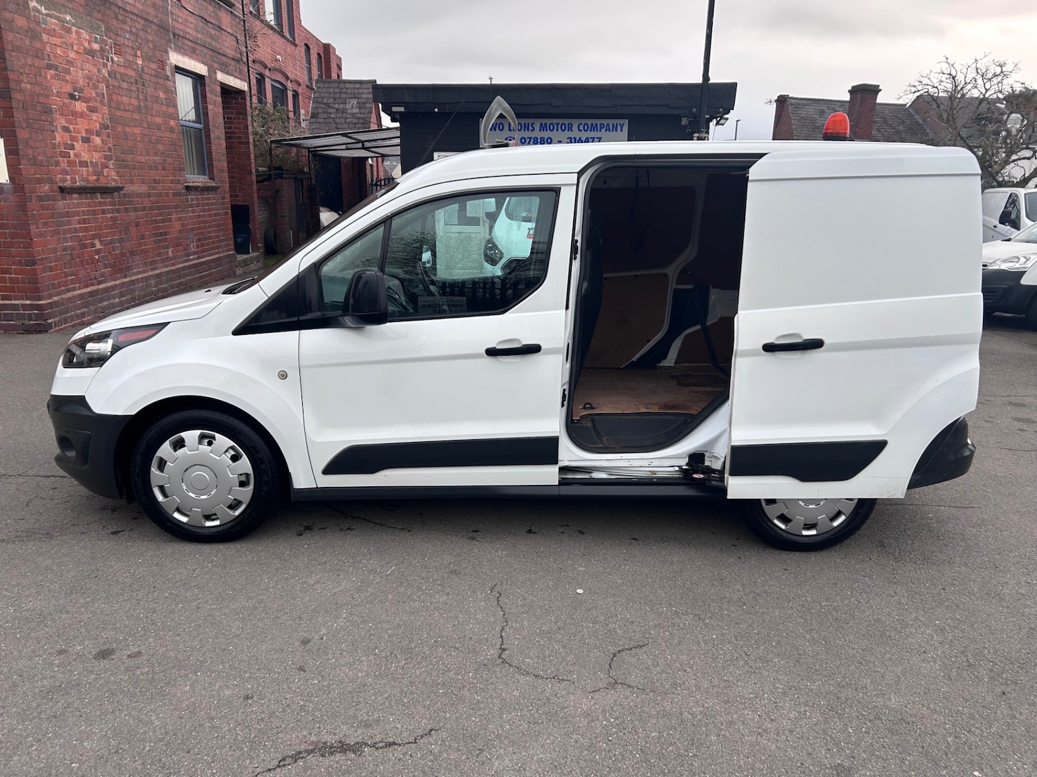 Used Ford Transit Connect 2018 for sale - 76490632: Photo 8