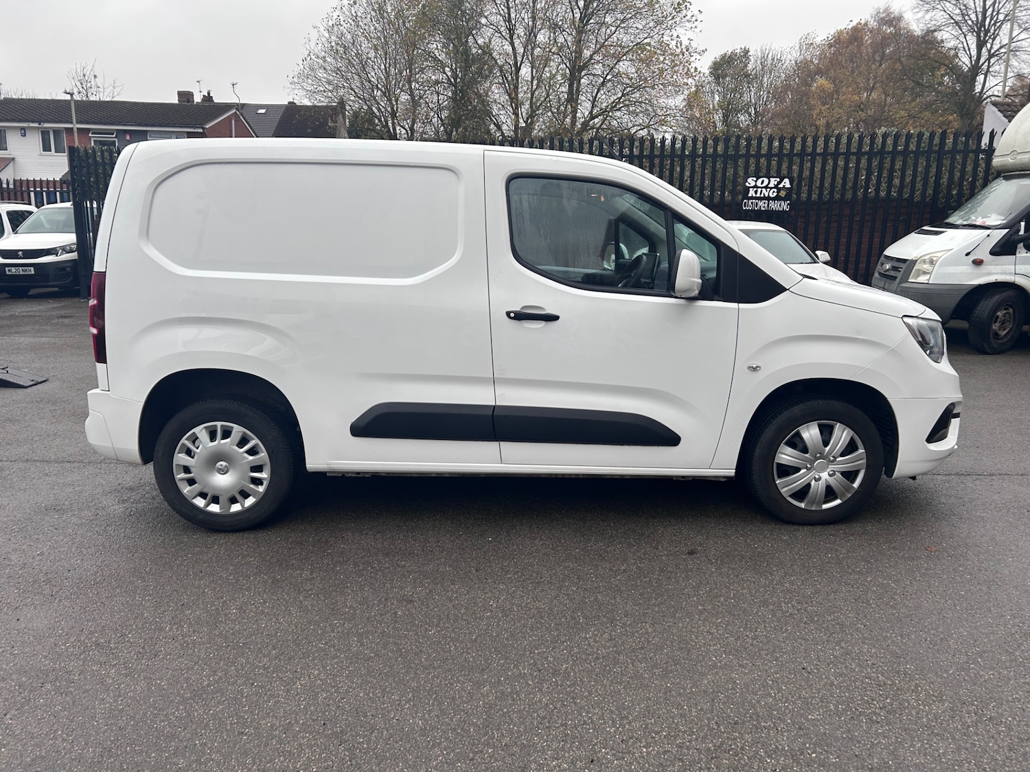 Used Vauxhall Combo 2021 for sale - 76464523: Photo 2