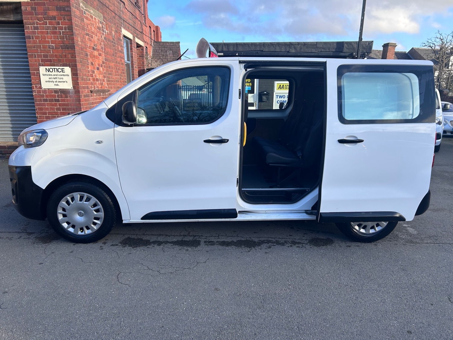 Used Peugeot Expert 2021 for sale - 76906002: Photo 8