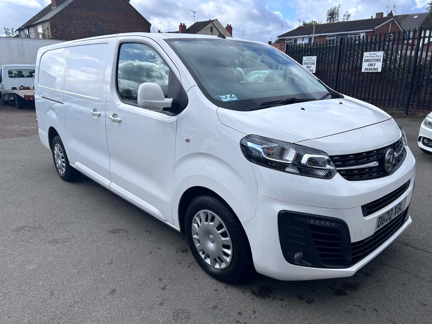 Used Vauxhall Vivaro 2020 for sale - 76643490: Photo 1