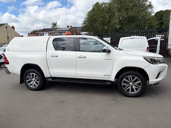 Used Toyota Hilux 2018 for sale - 79054721: Photo