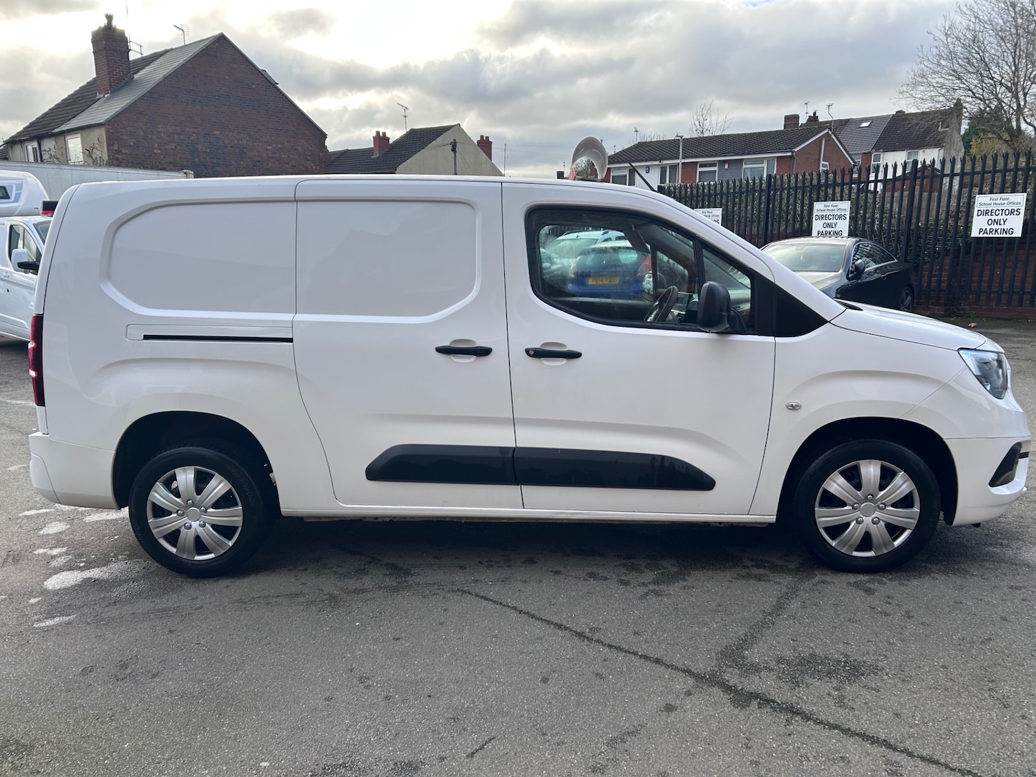 Used Vauxhall Combo 2020 for sale - 76618813: Photo 3