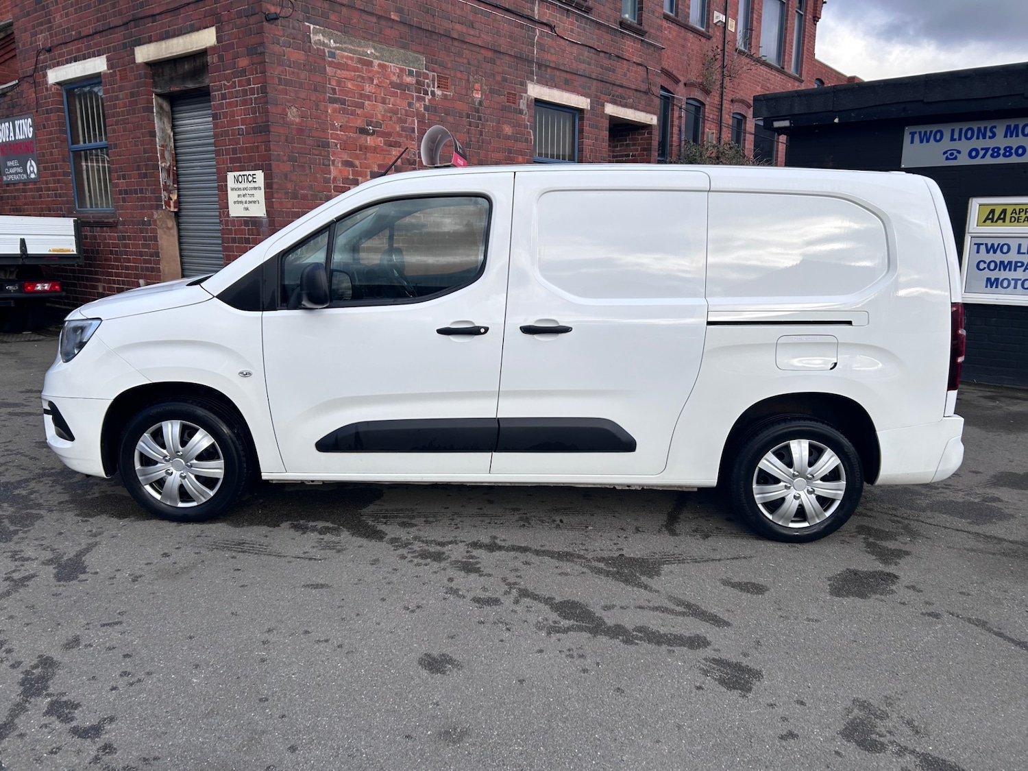 Used Vauxhall Combo 2020 for sale - 76618813: Photo 7