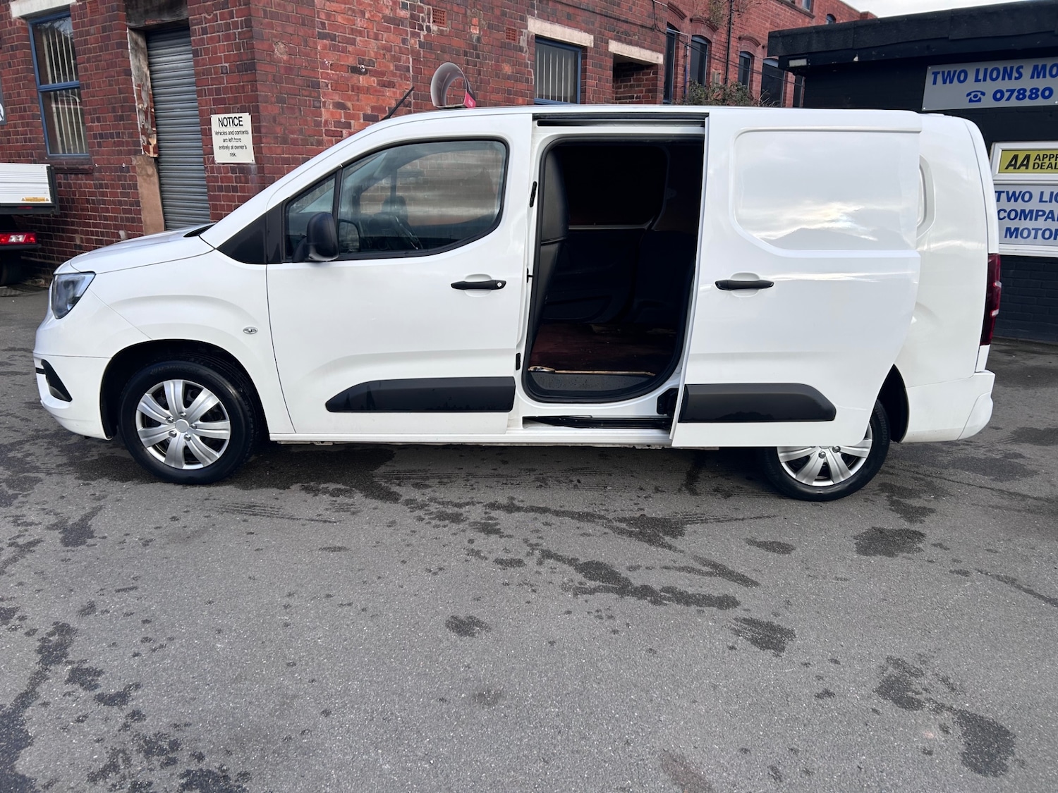 Used Vauxhall Combo 2020 for sale - 76618813: Photo 9