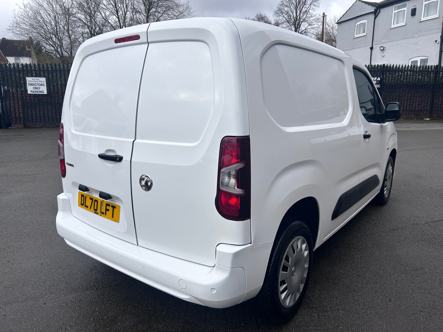 Used Vauxhall Combo 2020 for sale - 76682300: Photo 3