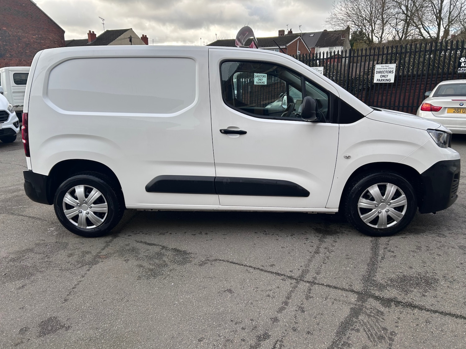 Used Peugeot Partner 2019 for sale - 76618796: Photo 10