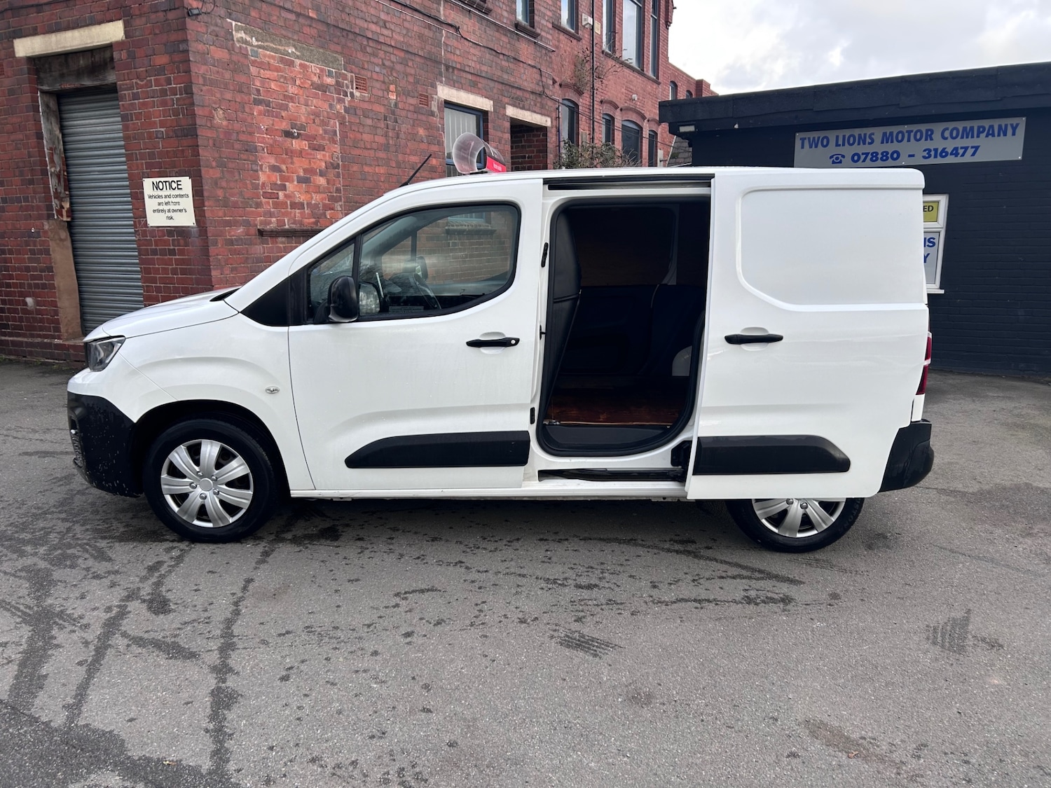 Used Peugeot Partner 2019 for sale - 76618796: Photo 15