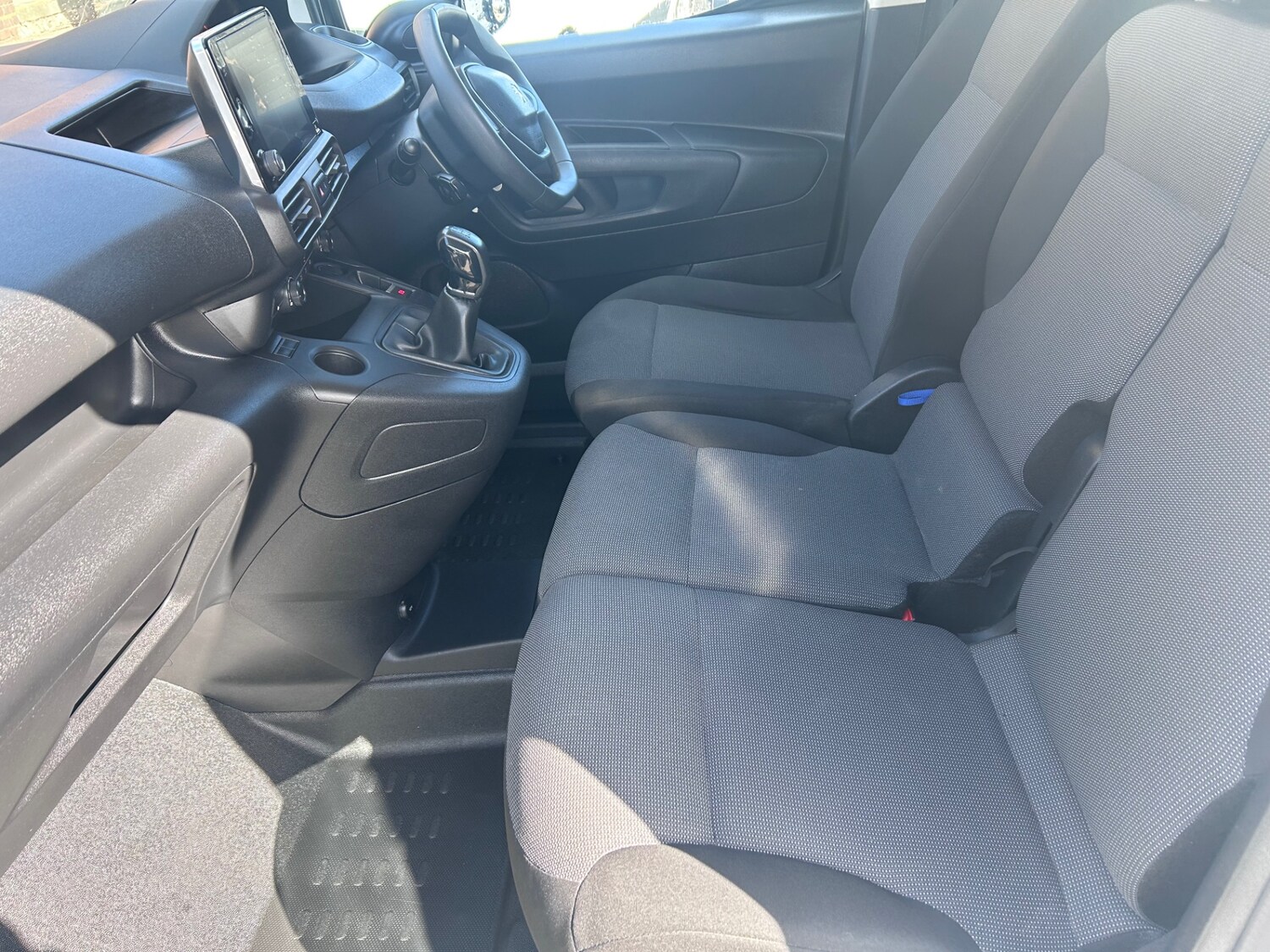 Used Peugeot Partner 2019 for sale - 76618796: Photo 4