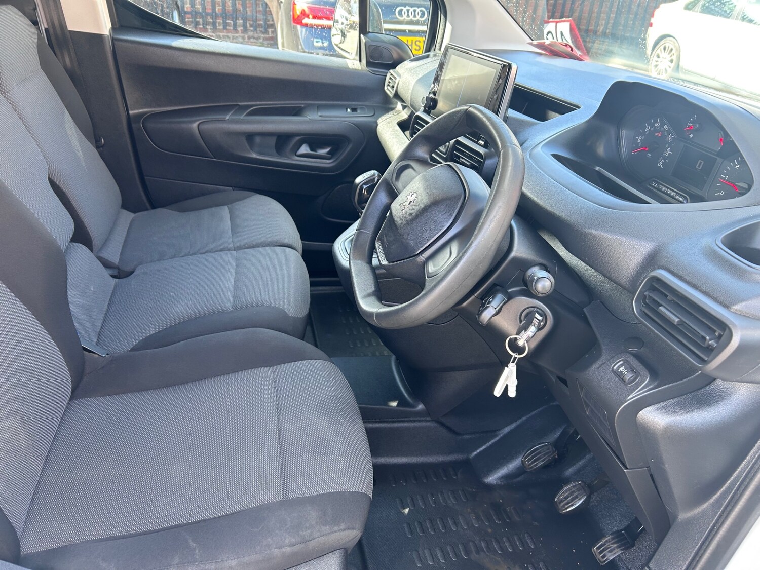 Used Peugeot Partner 2019 for sale - 76618796: Photo 6