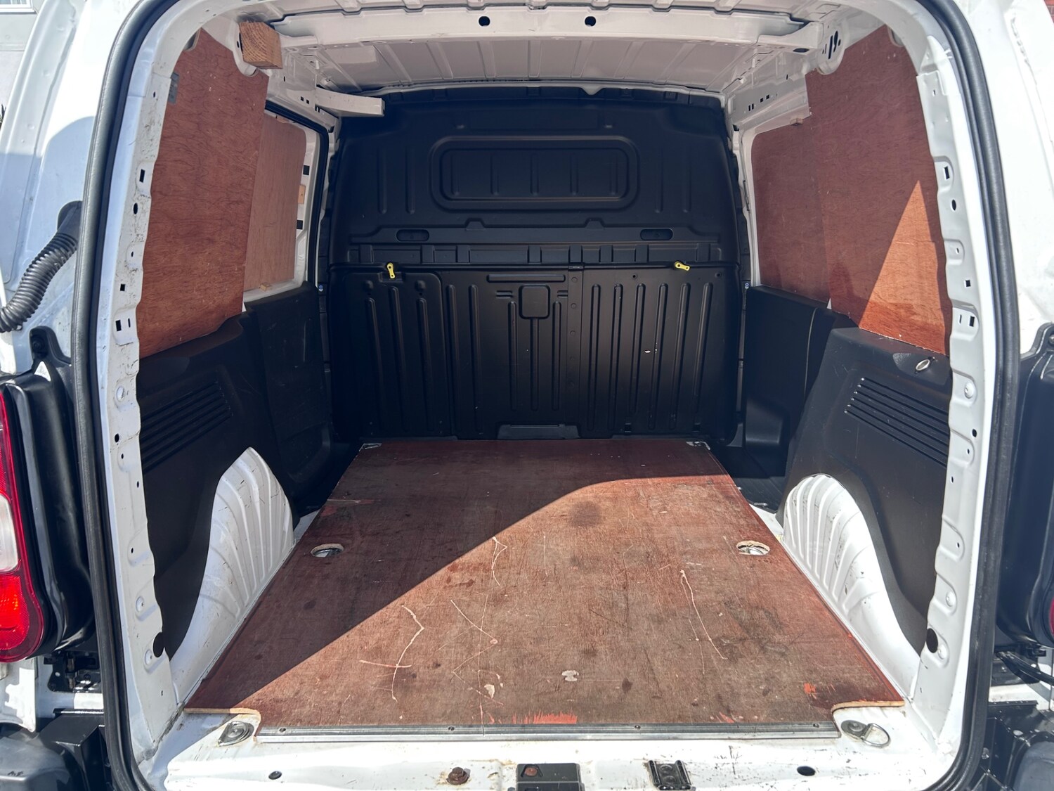 Used Peugeot Partner 2019 for sale - 76618796: Photo 8