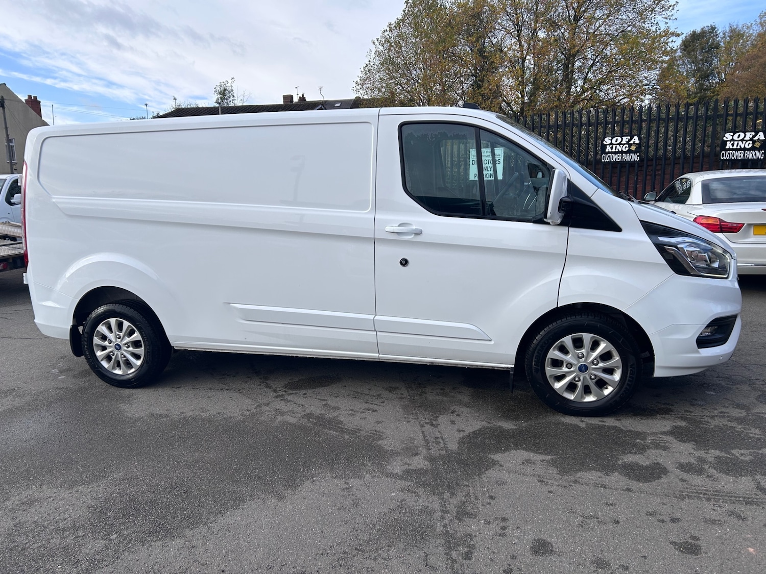 Used Ford Transit Custom 2022 for sale - 76490857: Photo 2
