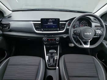 Used Kia Stonic 2024 for sale - 75779964: Photo