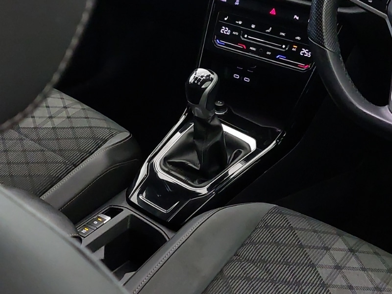 Used Volkswagen T-Roc 2022 for sale - 77142536: Photo 11