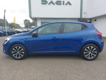 Used Renault Clio 2023 for sale - 75633466: Photo
