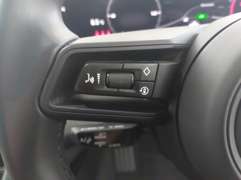 Used Porsche Taycan 2020 for sale - 76846546: Photo 12