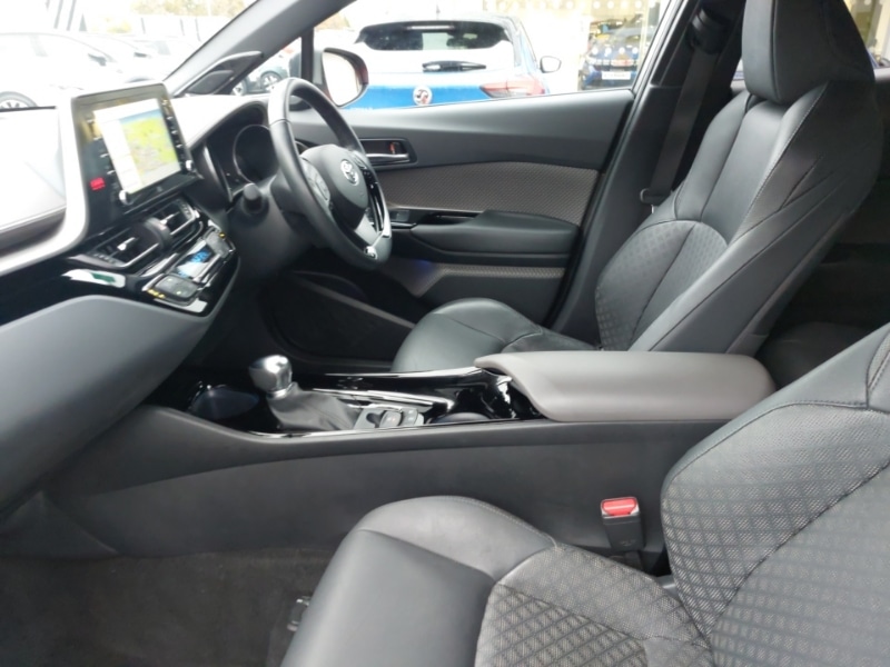 Used Toyota C-HR 2021 for sale - 76695103: Photo 5