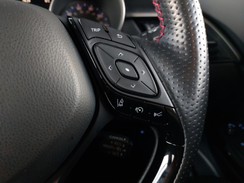 Used Toyota C-HR 2023 for sale - 77202187: Photo 11