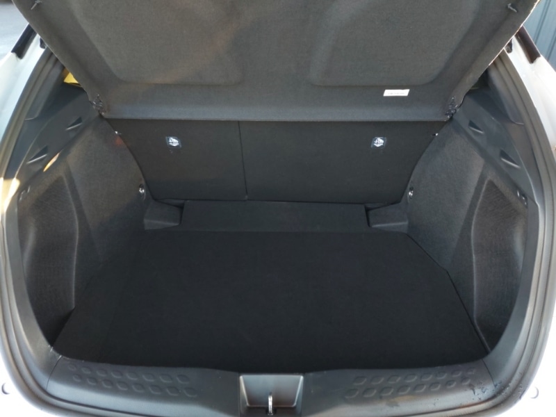 Used Toyota C-HR 2023 for sale - 77202187: Photo 8