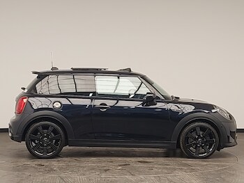 Used MINI Cooper 2023 for sale - 78328402: Photo