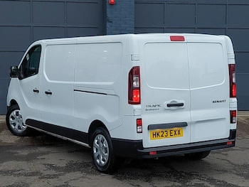 Used Renault Trafic 2023 for sale - 77833077: Photo