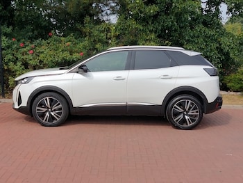 Used Peugeot 3008 2022 for sale - 76451631: Photo