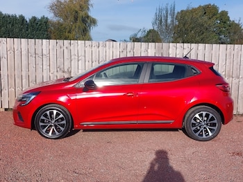 Used Renault Clio 2023 for sale - 77094912: Photo