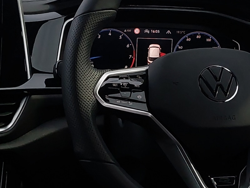 Used Volkswagen T-Roc 2023 for sale - 76526238: Photo 10
