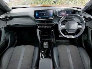 Used Peugeot 2008 2023 for sale - 78343263: Photo