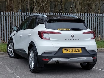 Used Renault Captur 2020 for sale - 77476184: Photo