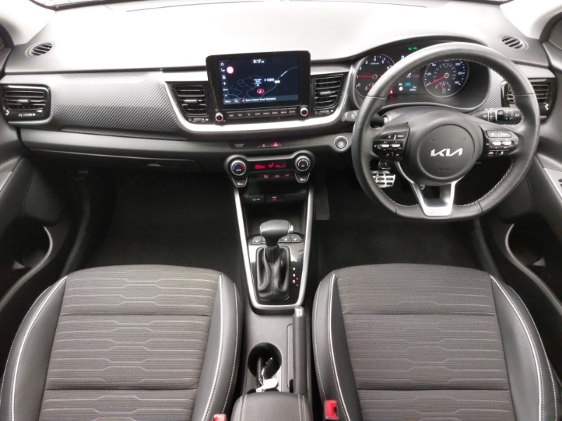 Used Kia Stonic 2024 for sale - 76387750: Photo 2