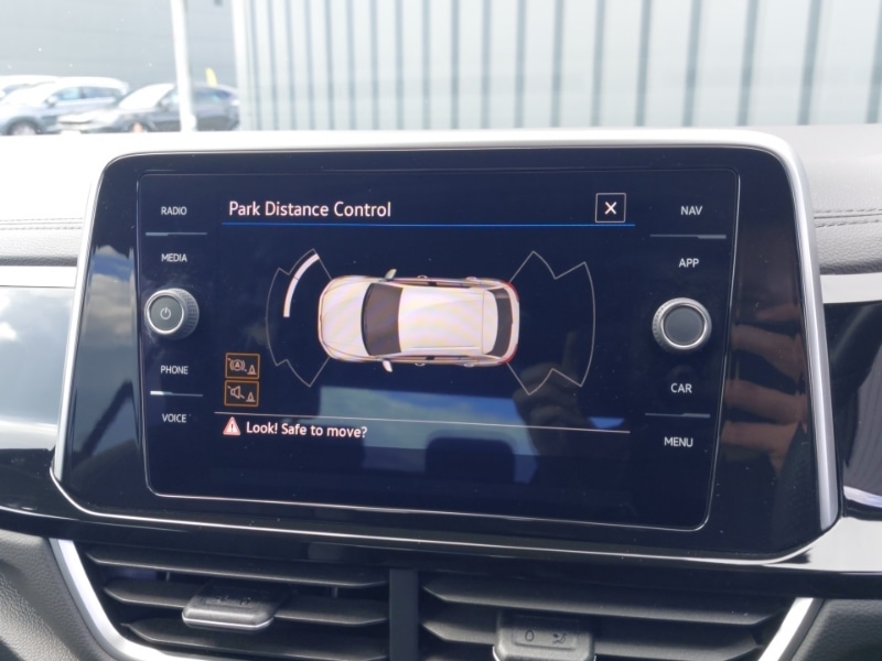 Used Volkswagen T-Roc 2022 for sale - 76619274: Photo 10