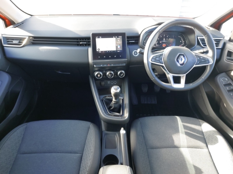 Used Renault Clio 2022 for sale - 76347895: Photo 2