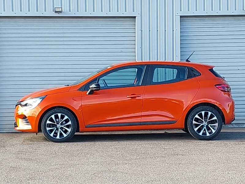 Used Renault Clio 2022 for sale - 76347895: Photo 4