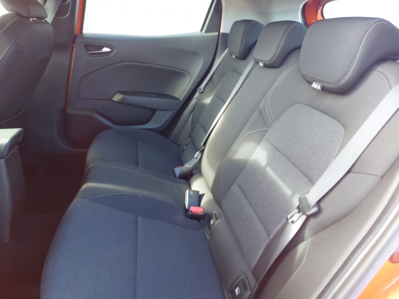 Used Renault Clio 2022 for sale - 76347895: Photo 6