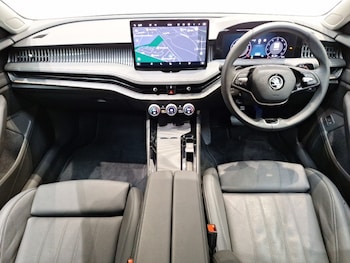 Used Skoda Superb 2024 for sale - 75500500: Photo