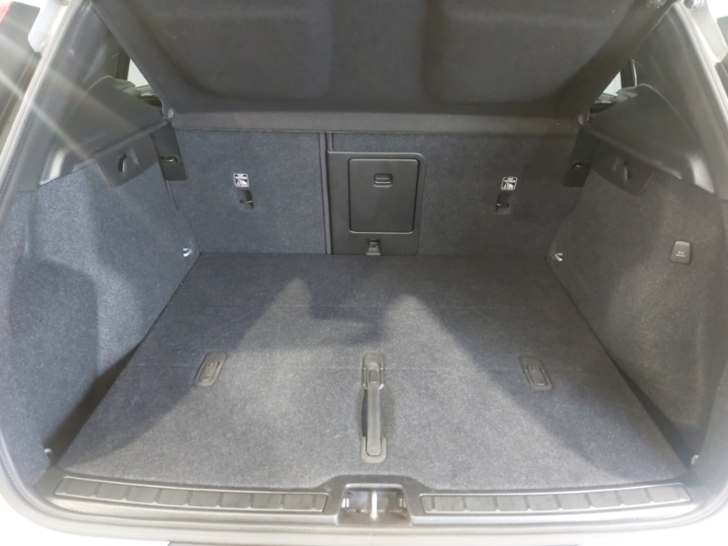 Used Volvo XC40 2024 for sale - 76169424: Photo 8