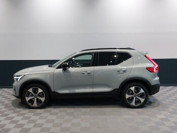 Used Volvo XC40 2025 for sale - 77025072: Photo