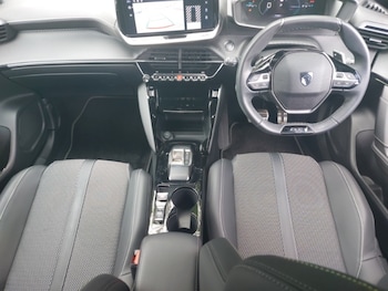 Used Peugeot 2008 2024 for sale - 75816124: Photo