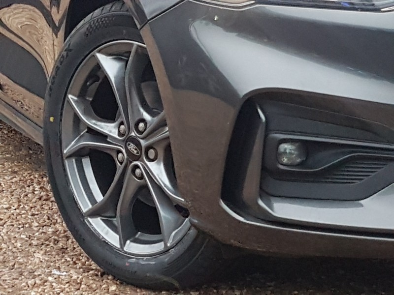 Used Ford Focus 2020 for sale - 77142854: Photo 9