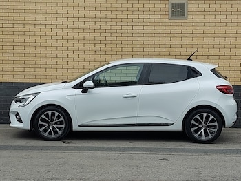 Used Renault Clio 2020 for sale - 78306806: Photo